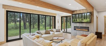 Suncadia-luxury 4bd ensuite spa retreat & on-site EV charger on Prospector 13. A
