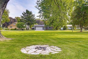 Property grounds - 1/2 Mi to Boat Launch: Family Getaway in Menasha! (Menasha)
