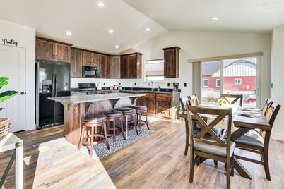 2 Mi to Beaverhead River: Family-Friendly Home!