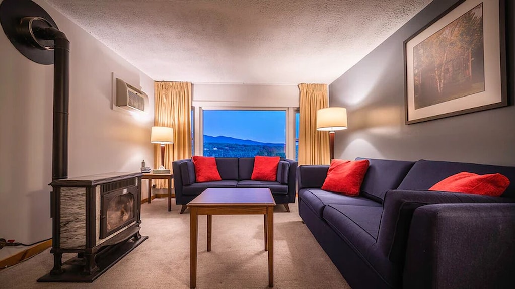 Mountain Retreat | Pool & Hot Tub | Ski Access In Stowe - Stowe, VT