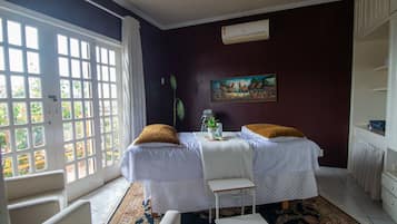 Massage in accommodation