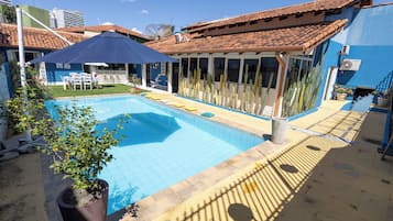 Indoor pool, outdoor pool