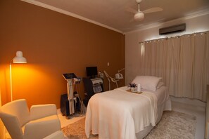 Massage in accommodation - Happiness House Hospedagem (Cuiaba)
