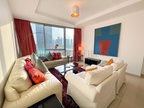 TV - Bloomfields Spacious 1BR in Sun Tower (Abu Dhabi)