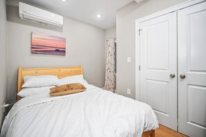 3 bedrooms, iron/ironing board, WiFi, bed sheets - Lux 1st floor 3brm/1bath North End (Boston)