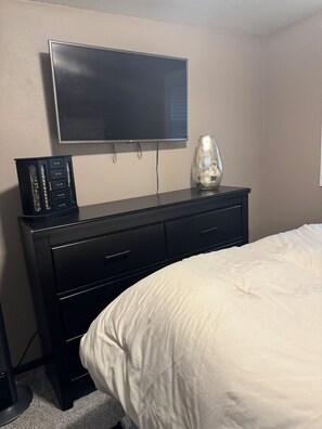 2 chambres, bureau, fer et planche à repasser, Wi-Fi gratuit