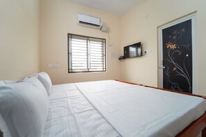 Family Apartment | Desk, free WiFi - Medhaa Homes Madurai (Madurai)