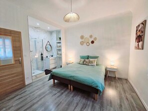 4 chambres, lit parapluie, Wi-Fi, draps fournis