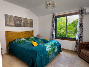 Villa familiale, 3 chambres, piscine privée, vue sur la piscine | Décor unique, espace de travail pour ordinateurs portables