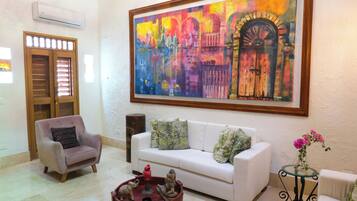 Chalet | Living area