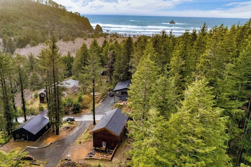 Rustic Arch Cape Getaway w/ Vibrant Interior Walk to the Beach Cape Wonder