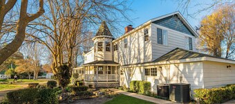 Victorian Manor In Paso Robles Wine Country + Pool, Hot Tub, Firepit, Tennis Court Sleeps 28