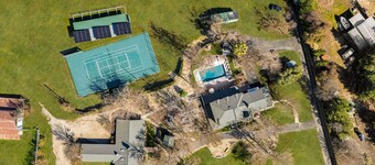 Victorian Manor In Paso Robles Wine Country + Pool, Hot Tub, Firepit, Tennis Court Sleeps 28