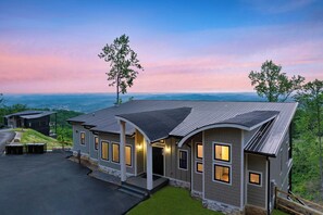 Interior - Grand Vista Retreat Luxury Group Retreat w/ Indoor Pool, Arcade & 56-mile Views (Sevierville)