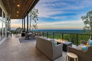 Casa (5 Bedrooms) | Vista frontal de la propiedad