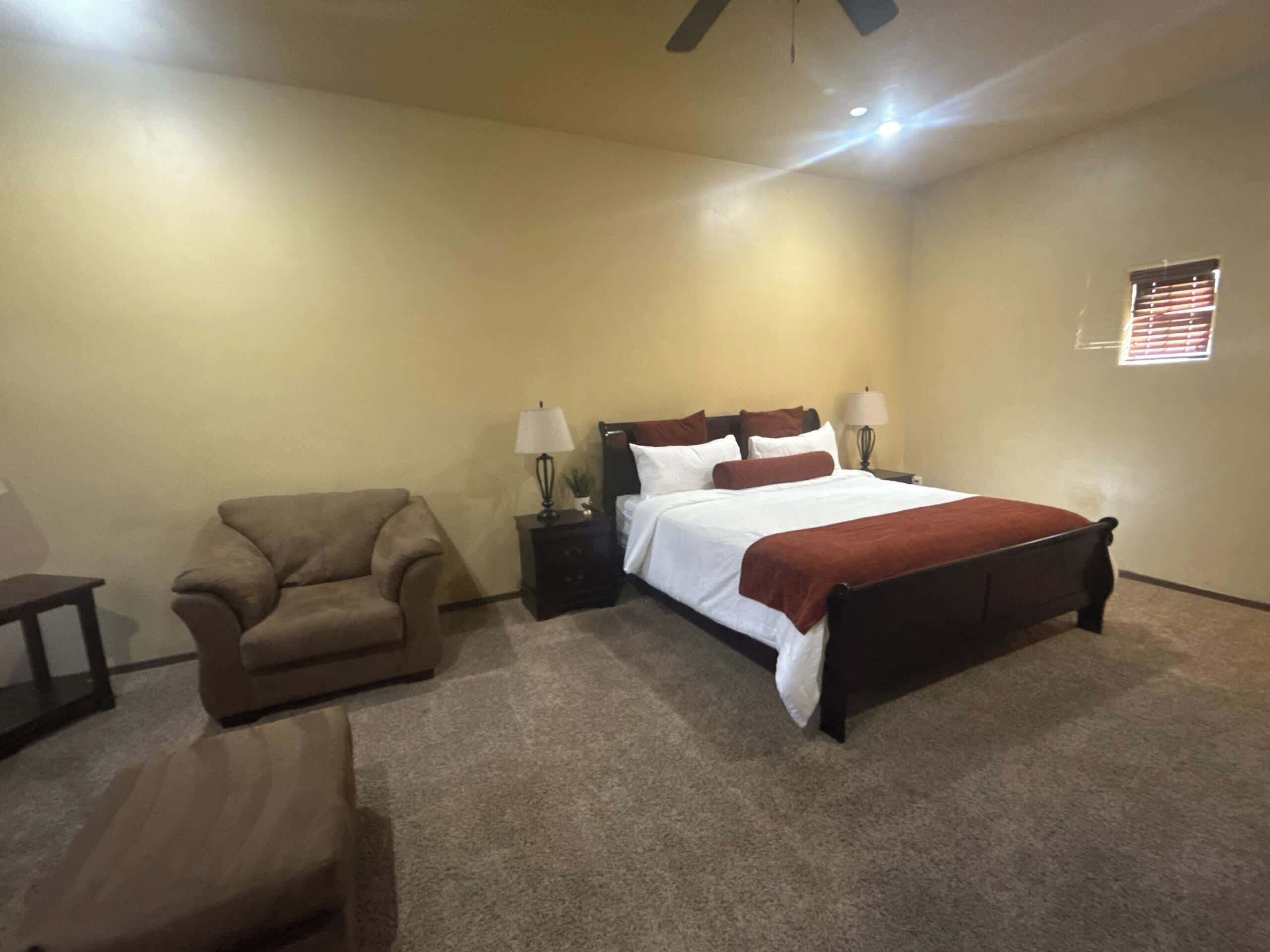 2 Schlafzimmer, Bügeleisen/Bügelbrett, WLAN, Bettwäsche