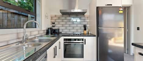 Micro-ondas, fogão, cooktop, lava-louças