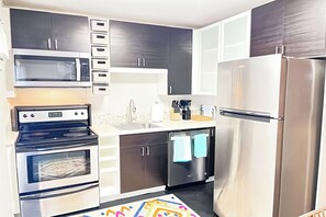 Microwave, oven, stovetop, dishwasher