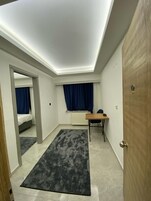 1 bedroom, desk, free WiFi