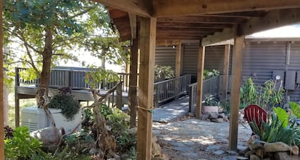 Gypsy Sunset cabin - gorgeous sunset views overlooking Lake Ouachita valley,