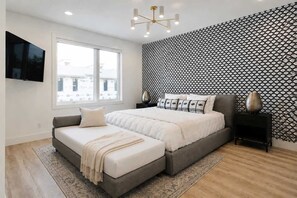 4 chambres, fer et planche à repasser, lit de bébé portatif, Wi-Fi