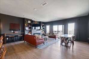 Smart TV, fireplace, offices