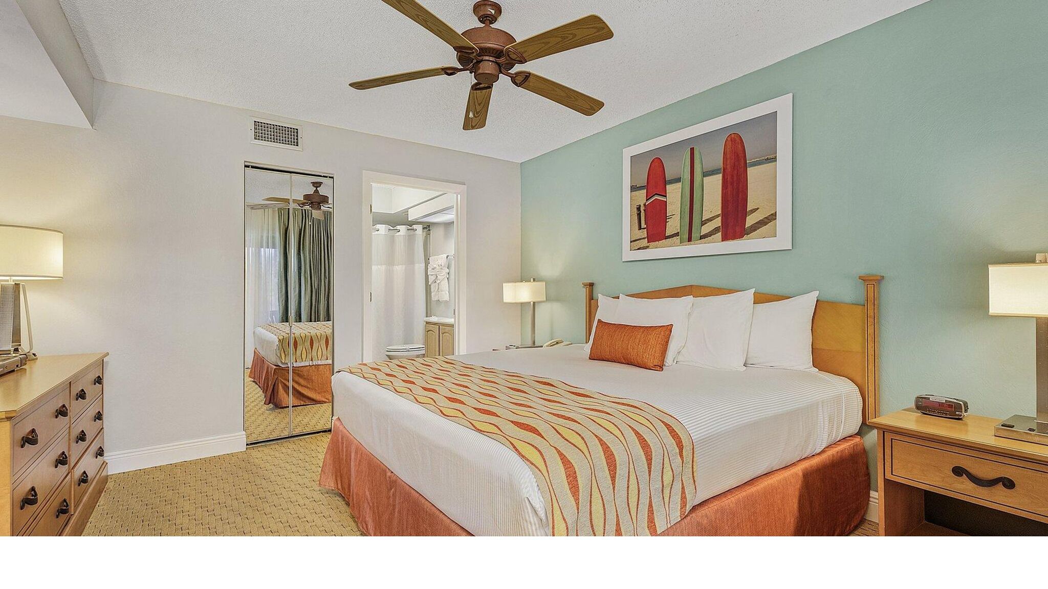 Premium bedding, in-room safe, iron/ironing board, WiFi (free)