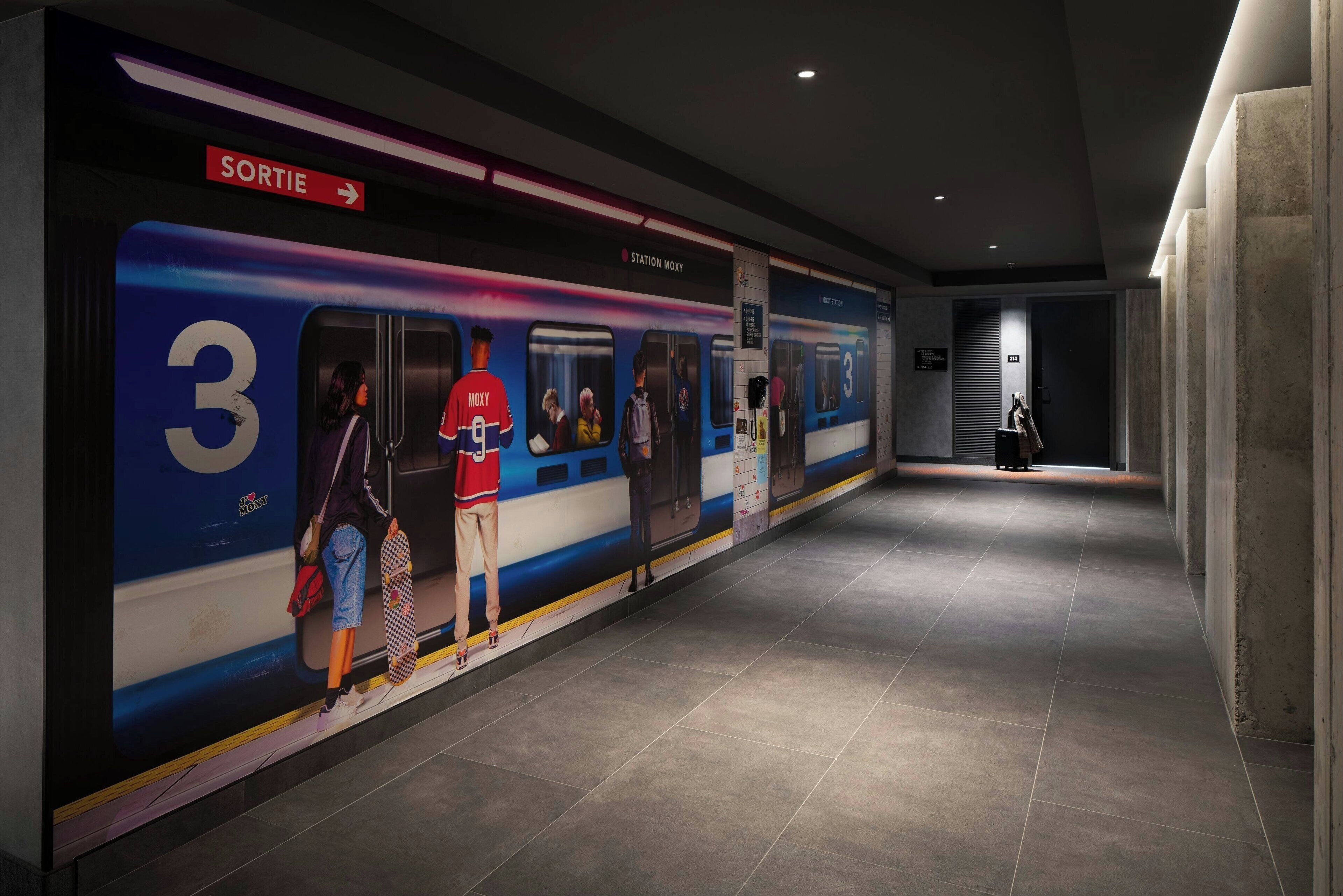 Photo - Moxy Montreal Downtown