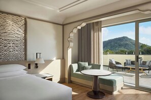 Premier Room, 1 King Bed, Balcony | In-room safe, blackout drapes, soundproofing, iron/ironing board - Udaipur Marriott Hotel (Udaipur)
