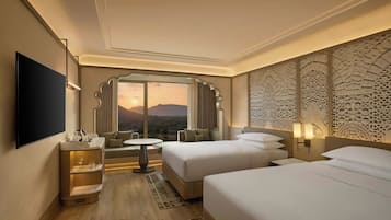 1 bedroom, in-room safe, blackout curtains, soundproofing