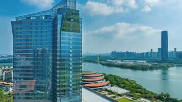 Executive Studio Suite, 1 King Bed, Non Smoking, Bay View | Exterior