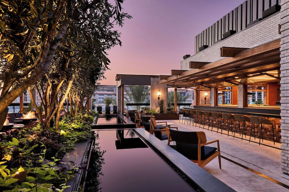 The REMI., Scottsdale, Autograph Collection