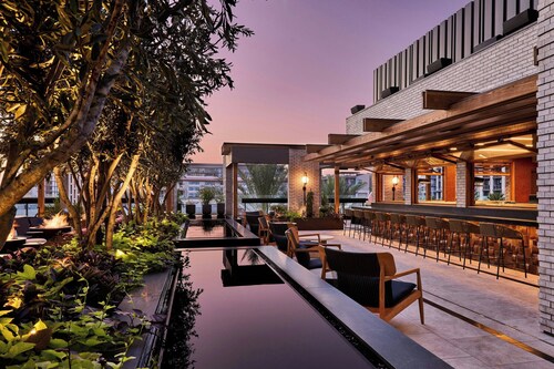 The REMI., Scottsdale, Autograph Collection