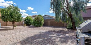 Property grounds - Fully Furnished SEASONAL Rental Available in San Tan Valley (San Tan Valley)