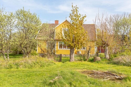 Welcome to this fantastic summer house located on Tjurkö in the Blekinge archipelago.  SE03018