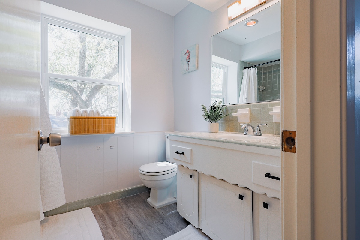Photo 22 of Spacious 5BR Home - Near Energy Corridor - Sleeps 14 - Pet friendly