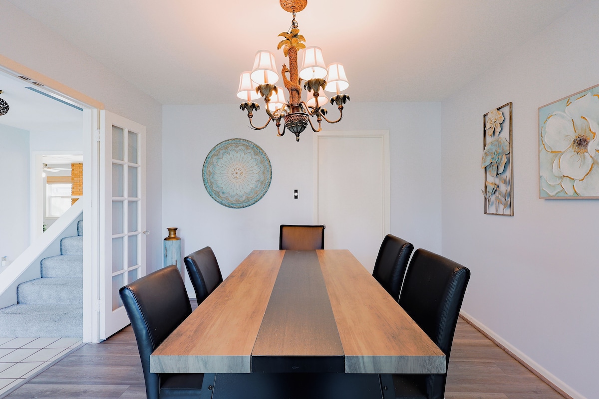 Photo 10 of Spacious 5BR Home - Near Energy Corridor - Sleeps 14 - Pet friendly