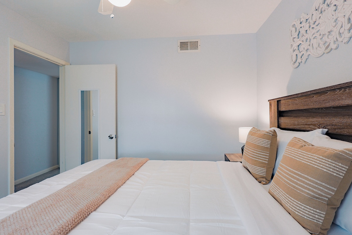 Photo 21 of Spacious 5BR Home - Near Energy Corridor - Sleeps 14 - Pet friendly