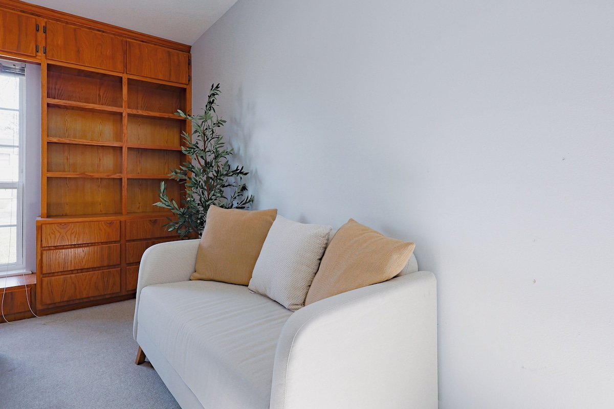 Photo 8 of Spacious 5BR Home - Near Energy Corridor - Sleeps 14 - Pet friendly