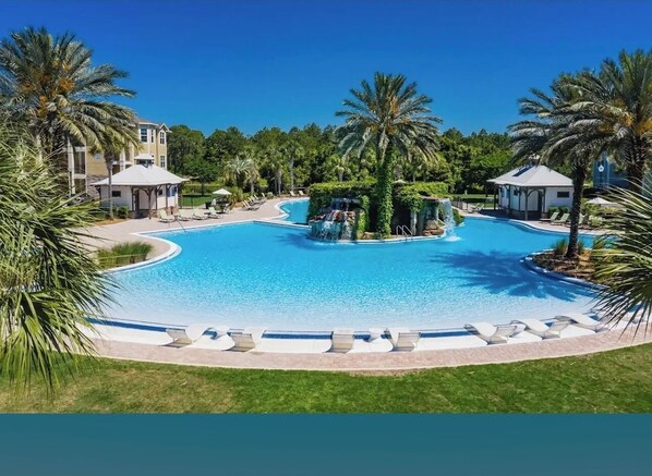 Piscine extérieure, piscine chauffée