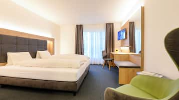 Superior Double Room, Garden View | In-room safe, desk, laptop workspace, free WiFi