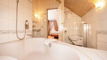 Romantic Double Room | Bathroom