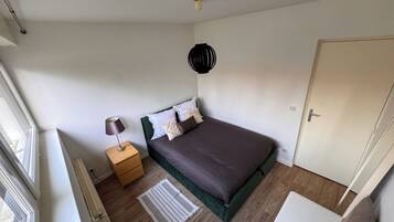 1 chambre, fer et planche Ă repasser, Wi-Fi, draps fournis