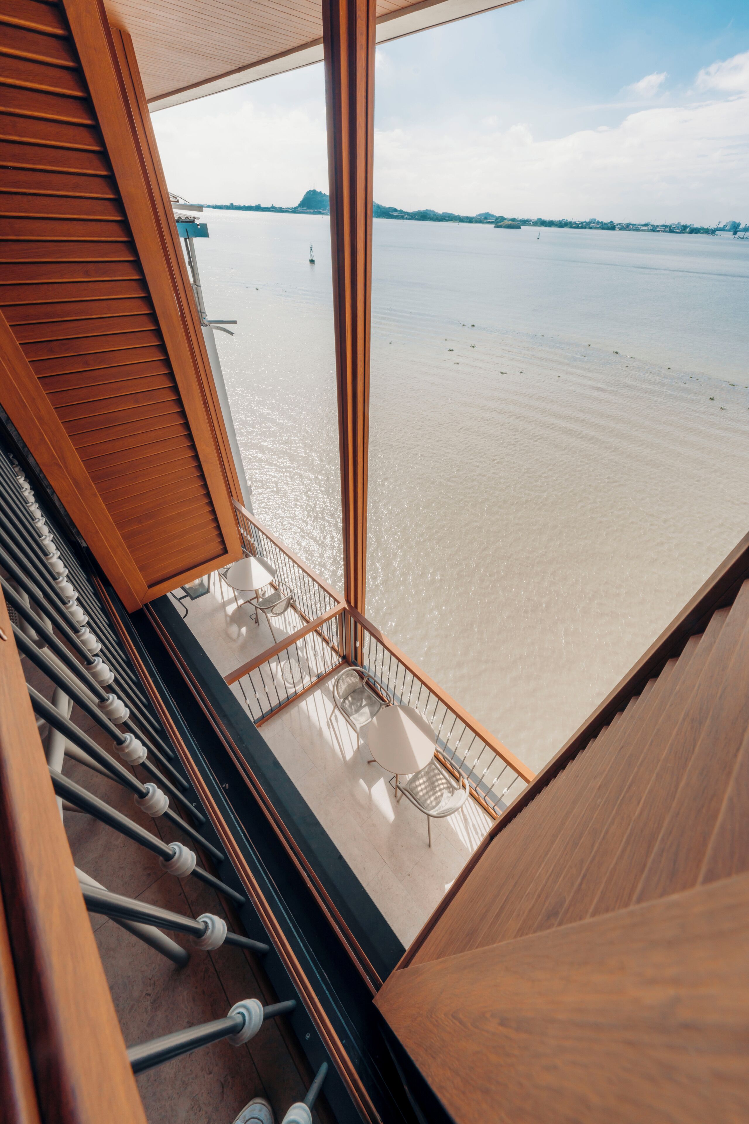 迷你吧（备有免费物品）、客房内保险箱、隔音、熨斗/熨板