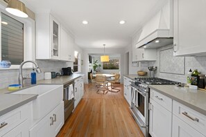 Fridge, microwave, oven, stovetop - 3BR 2BA  Ballard Blue, Seattle (Seattle)