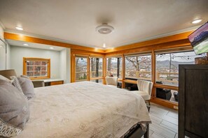 4 Schlafzimmer, Bügeleisen/Bügelbrett, WLAN, Bettwäsche