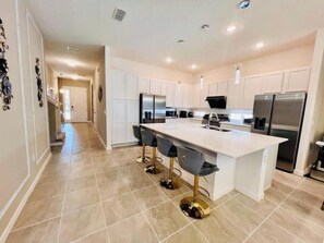 Private kitchen - Amazing 12 Bedroom Home (Kissimmee)