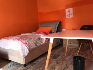 3 Schlafzimmer, Bügeleisen/Bügelbrett, WLAN, Bettwäsche