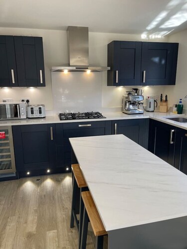 New prestigious 5 bed house near science park