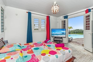 2 bedrooms, iron/ironing board, free WiFi, bed sheets